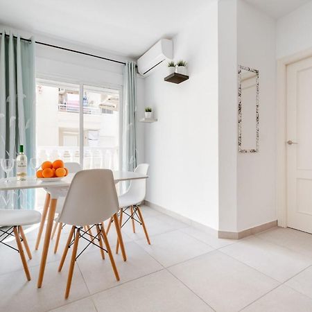 Appartamento Apartament U Wiesia Torrevieja Esterno foto