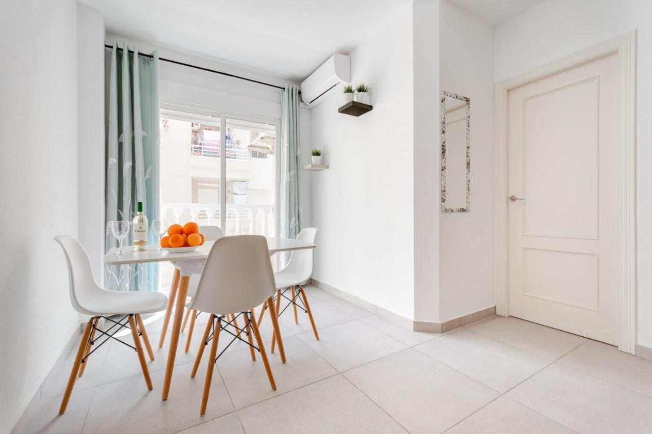 Appartamento Apartament U Wiesia Torrevieja Esterno foto